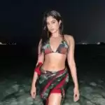 Janhvi Kapoor ने सोशल मीडिया पर लगाई आग, देखे तस्वीरें
