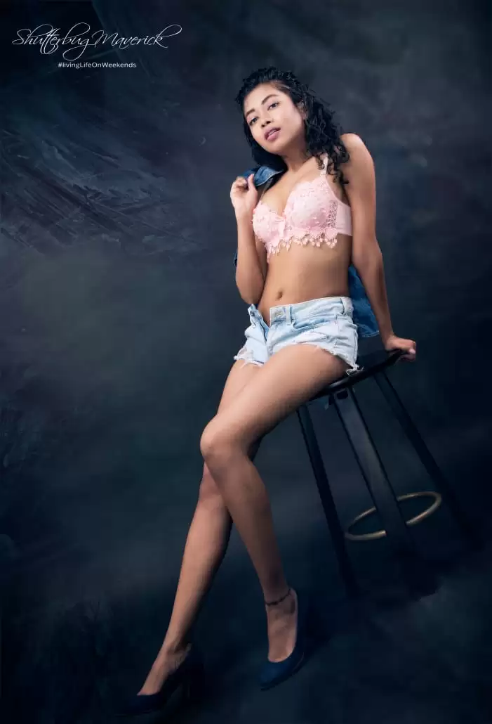 Model Sonali Haldar का कातिलाना लुक आया सामने, अदाएं बना रहीं लोगों को दीवाना
