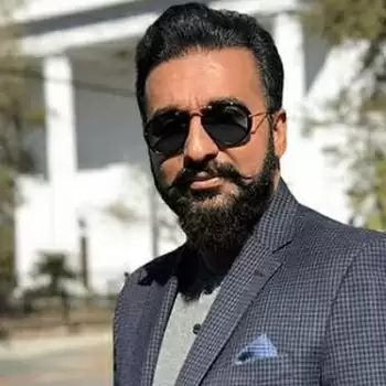 RajKundra और विवाद: इस बार पॉर्न फिल्म बनाने के आरोप मे गिरफ्तार
