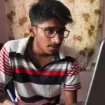 स्कूलों में जारी हैं ऑनलाइन प्री-बोर्ड परीक्षाएं