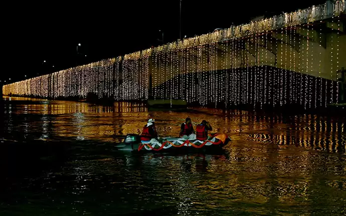 ऐतिहासिक भूमि पूजन के लिए अयोध्या तैयार, रौशनी से नहाई राम की नगरी