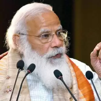 पीएम मोदी ने संतों से की कुम्भ को प्रतीकात्मक रखने की अपील