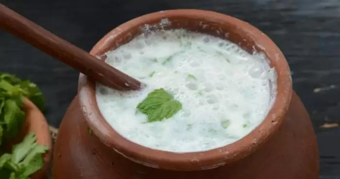 डिहाइड्रेशन से बचाना चाहते है तो गर्मी के मौसम में ज़रूर खाएं ये चीज़ें