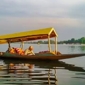 अप्रैल में जा सकते हैं आप श्रीनगर की इन खास जगहों में