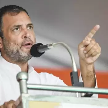 मोदी गए अमेरिका, राहुल ने चलाया तीर