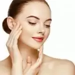 सुबह चेहरे पर पाएगी चमकदार निखार, अगर रात में सोने से पहले फॉलो कर ले ये स्पेशल टिप्स