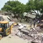 Kanpur Update : घर की दिवारों पर चिनवाए  गए थे हथियार ताकि जरूरत पर तुरंत निकल सके हथियार