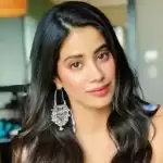 जाह्नवी कपूर की वायरल हुई Retro look तस्वीरें,  दिलाई श्रीदेवी की याद