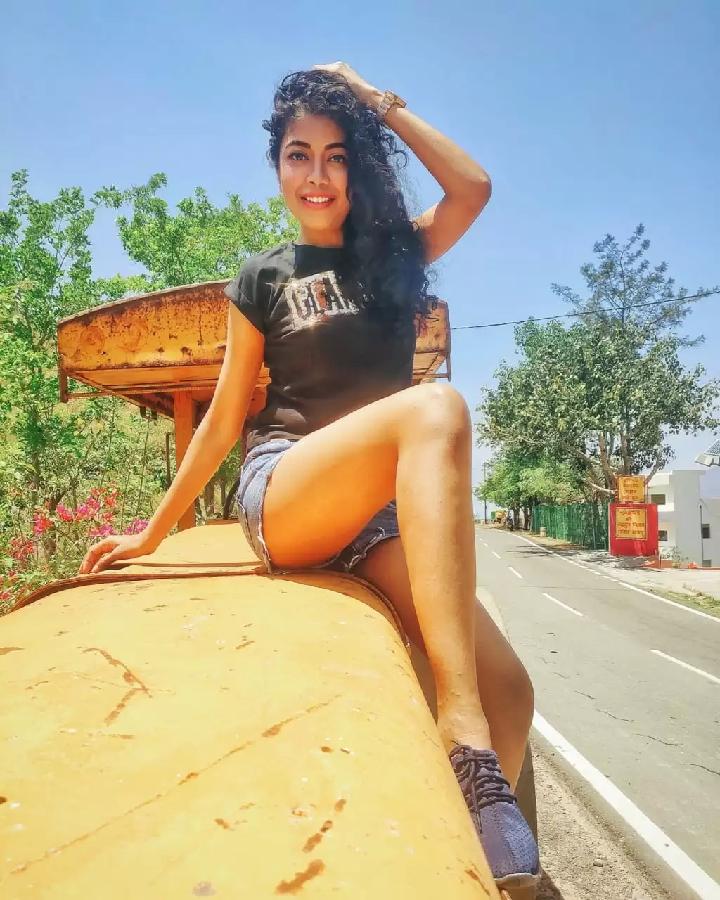 Model Sonali Haldar ने दीए ये बोल्ड पोज, तस्वीरें देख थमने लेंगे दिल