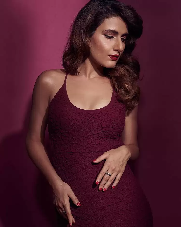 Fatima Sana Shaikh Hot Pictures