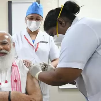 पीएम मोदी ने एम्स में लगवायी कोरोना वैक्सीन