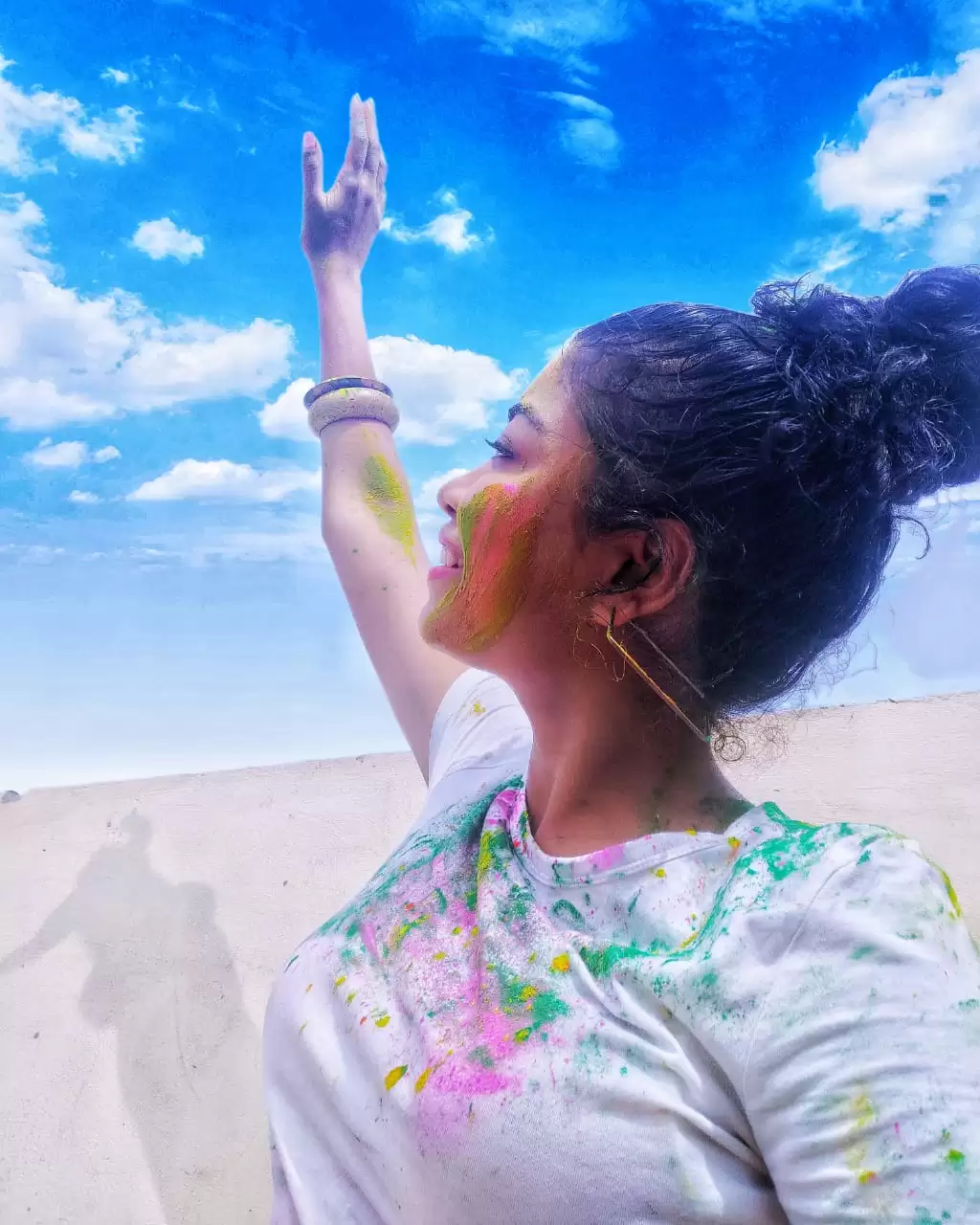 होली की मस्ती में डूबी Model Sonali Haldar