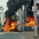 जल उठा मुंगेर, नाराज़ भीड़ ने फूंका थाना