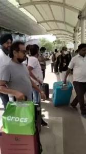 Flim Stars In Uttar Pradesh: यूपी में चल रहा है लाइट कैमरा ऐक्शन के साथ सितारों का मेला
