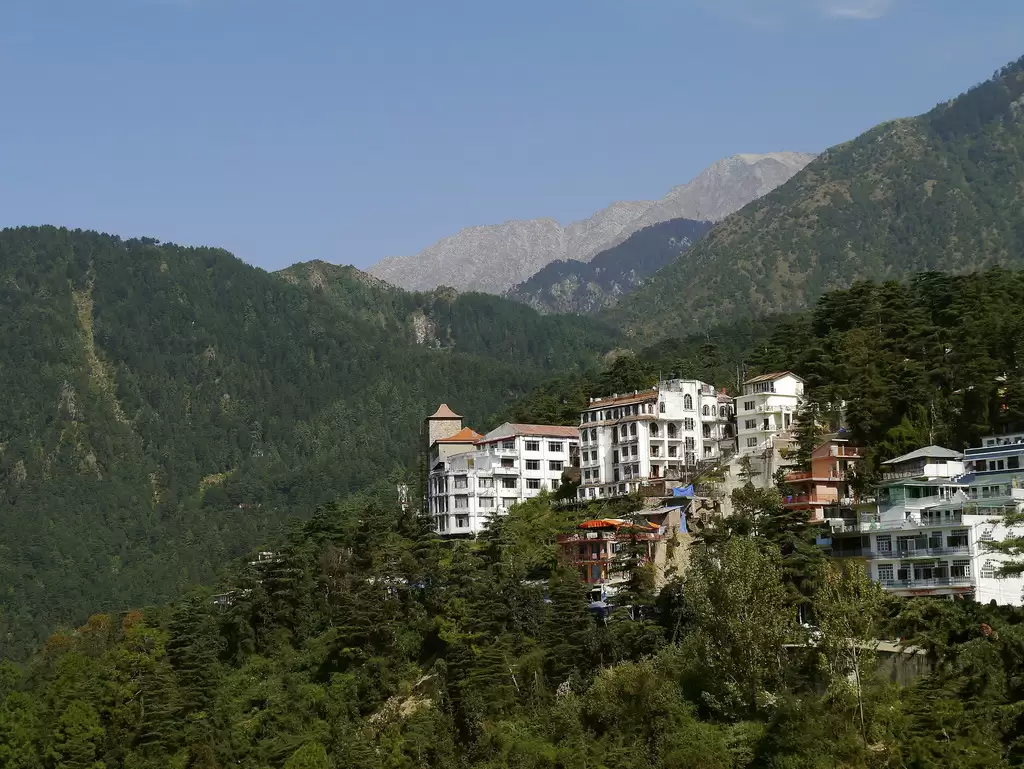 Valentine Day 2021: कम बजट में अपने पार्टनर के कर सकते हैं इन जगहों की सैर