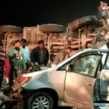 मथुरा में यमुना एक्सप्रेसवे पर भीषण सड़क हादसा: परिवार के छह सदस्यों समेत सात की मौत