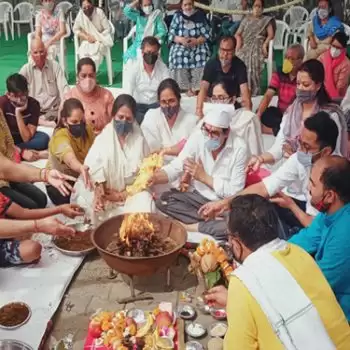 विक्टोरिया पार्क अग्निकांड की 15वीं बरसी पर मृतकों को दी श्रद्धांजलि