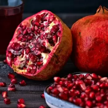 Health Benefits of Pomegranate Juice: अनार का जूस कई रोगों से बचाता है, जाने इसके फायदे
