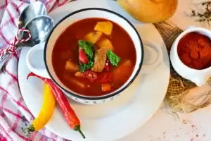 इन सूप को करें डाइट में शामिल, बढ़ता वज़न रहेगा कंंट्रोल में!