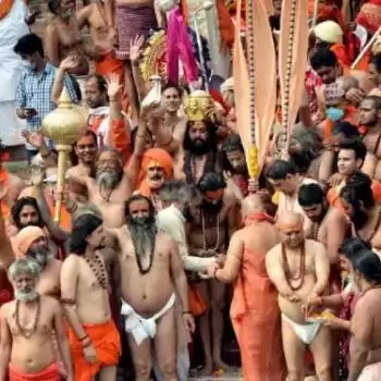 कुम्भ में कोरोना प्रसार को लेकर अखाड़ों के बीच अखाड़ा, आरोपों का सिलसिला शुरू