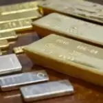 Gold-Sliver Price: सोना में दिखी तेजी तो चांदी रही सुस्त,ये रहा आज के दिन का सराफा भाव