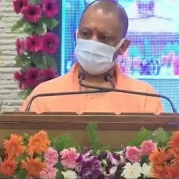 सीएम योगी ने किया नई जनसंख्या नीति का ऐलान, बढ़ती आबादी पर जताई चिंता