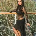 Kashmera Shah आज भी एक्ट्रेसेस को मात देती हैं, देखे उनका बोल्ड अंदाज़