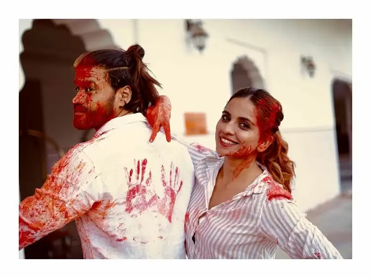 TV Star Throwback Holi Pictures: टीवी के सितारे कुछ इस तरह करते है होली पर मस्ती!!