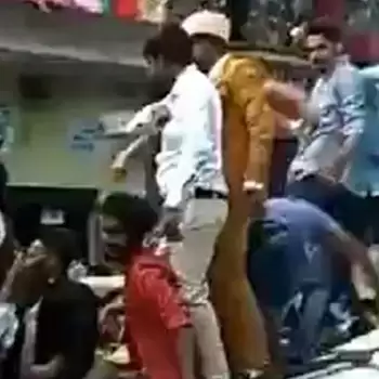 दुल्हे ने किया डीजे पर डांस तो मौलवी ने नहीं पढ़ाया निकाह