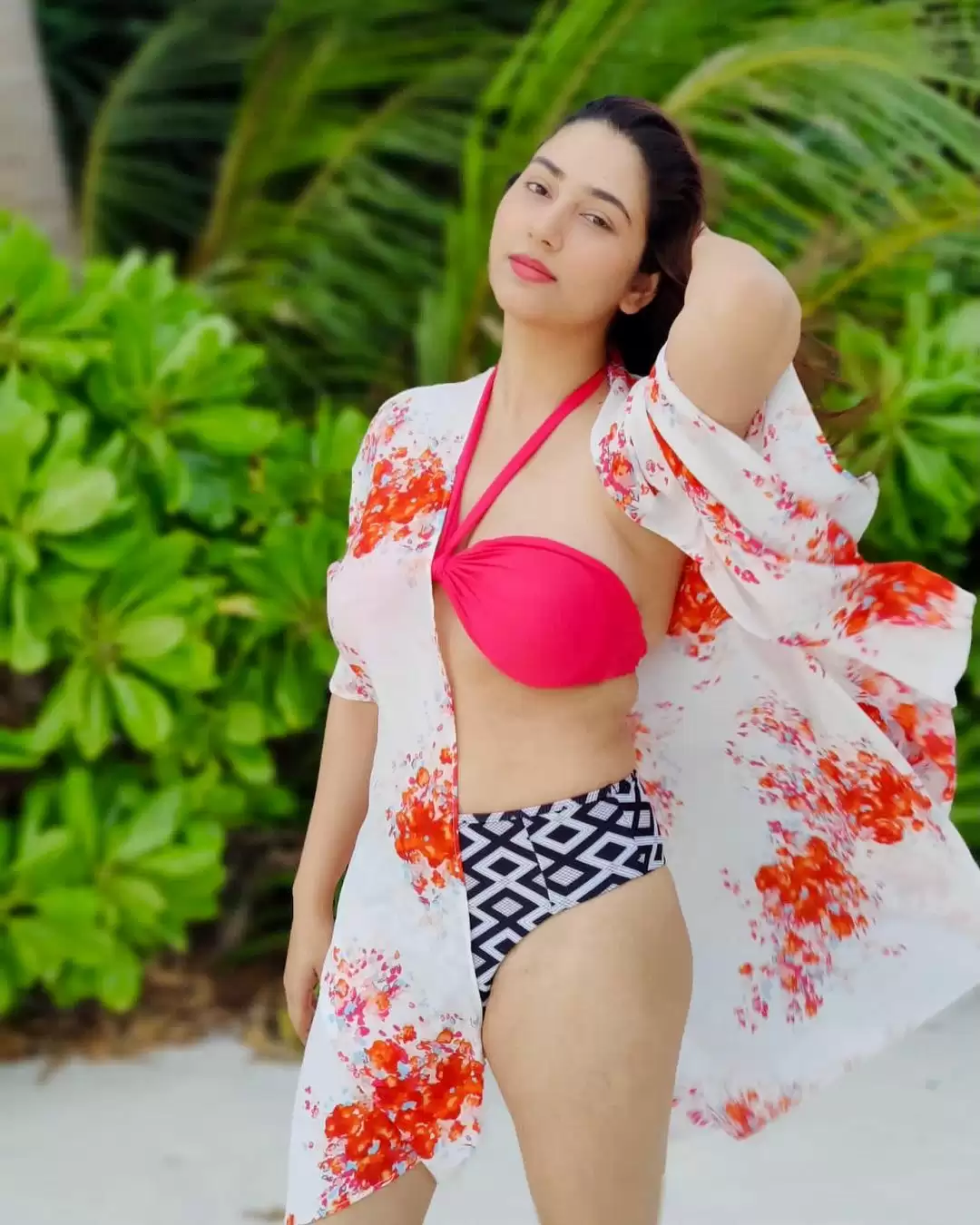 Rahul Vaidya की दुल्हनिया Disha Parmar ने दिखाया कमाल का लुक, देखे तस्वीरें