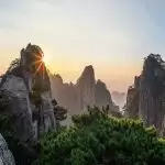 चीन के तियाजी माउंटेन की समुद्र तल से ऊंचाई 1262.5 मीटर, जानिए कुछ खास