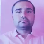 Shocking Incident: आम के पेड़ पर लटकी मिली शिक्षक की लाश,पत्नी और बच्चे का रोकर बुरा हाल