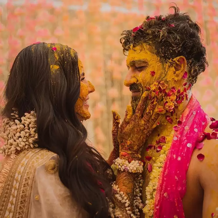 Vickat Wedding Pictures: कैटरीना और विक्की की ड्रीमी वेडिंग तस्वीरें हो रही है खूब वायरल, एक नज़र देखे !!