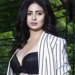 शमी की वाइफ ने पोस्ट की ऐसी तस्वीर कि लोग बोल उठे, उफ़!