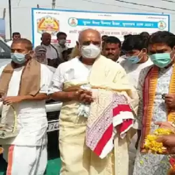 यमुना किनारे बने कल-कारखाने कालिया नाग के समान