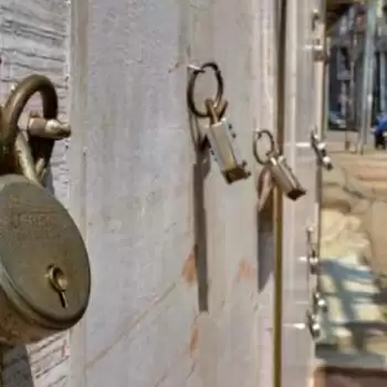 थोड़ी ढील के साथ पश्चिम बंगाल में 15 दिनों के लिए बढ़ा लॉकडाउन