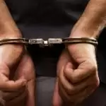 पुलिस की आंखों में धूल झोककर विकास दुबे के खजांची जय के तीनों भाइयों का कोर्ट में सरेंडर