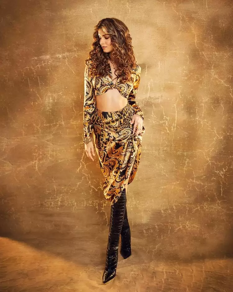 Tara Sutaria Pictures HD