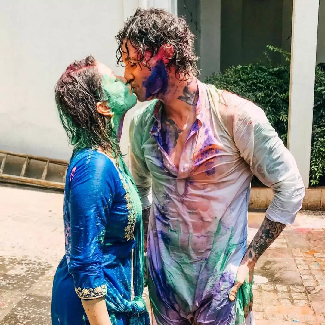 Sunny Leone और Daniel Weber ने खूब खेली होली, देखे तस्वीरें