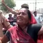 Uttar Pradesh News Live: भाजपा कार्यालय पर महिला ने पेट्रोल डालकर ​किया आत्मदाह का प्रयास,मचा हड़कंप