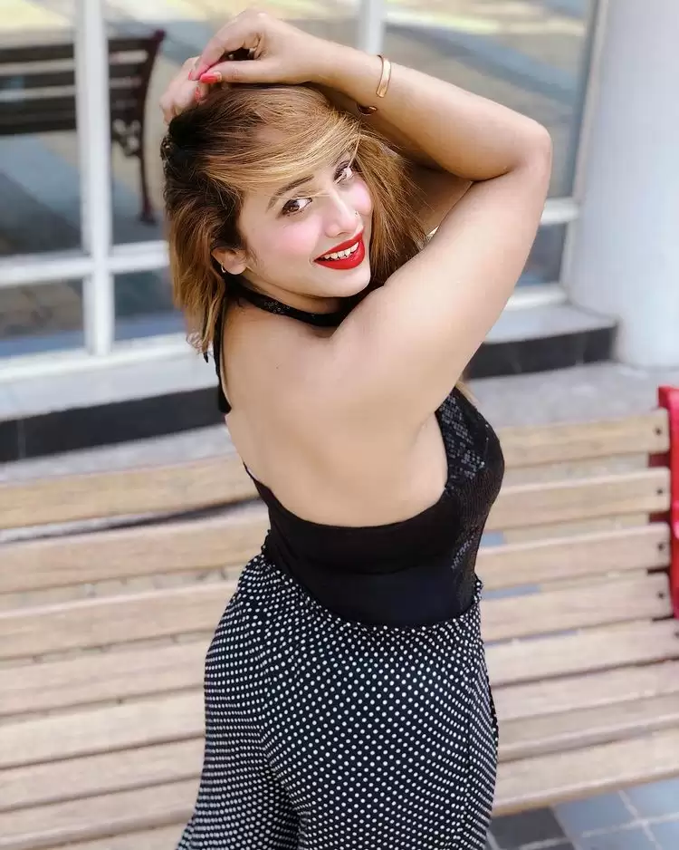 Rani Chatterjee का देख हॉट अवतार, तस्वीरें हो रही है वायरल!!