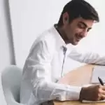 Bajaj Finserv अपने मौजूदा ग्राहकों को 10 लाख रुपये तक के प्री-अप्रूव्ड Personal loan का ऑफ़र दे रहा है