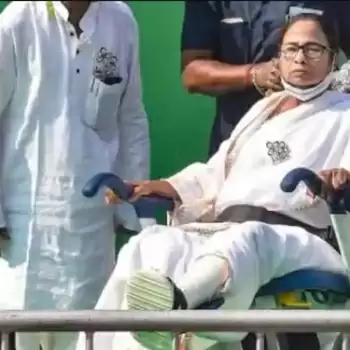 अब ममता के बिगड़े बोल, बढ़ती दाढ़ी पर कही विवादित बात