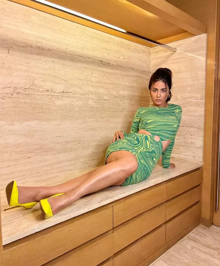 Hina Khan के बोल्ड अंदाज़ ने किया फैंस को दीवाना, देखे तस्वीरें