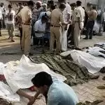 सूरत में 18 मज़दूरों को ट्रक ने रौंदा, 15 की मौत