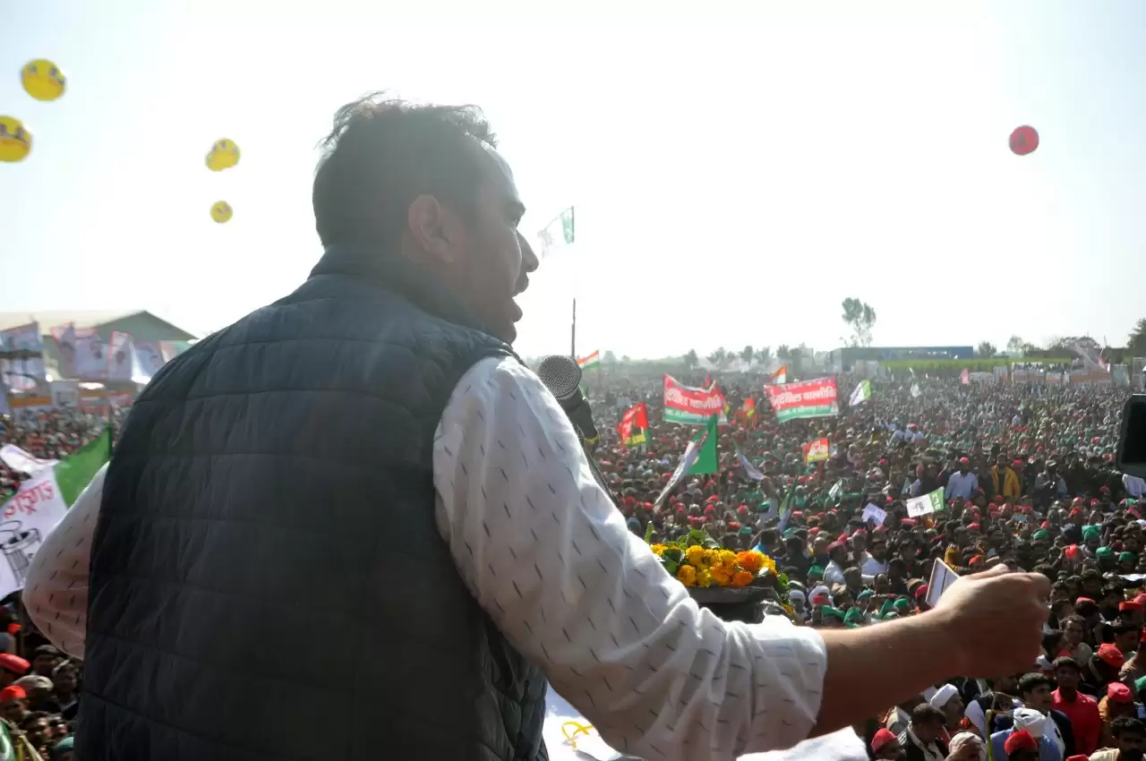 किसानों पर केंद्रित रहा अखिलेश-जयंत का भाषण