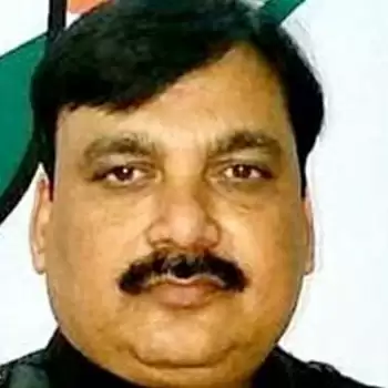 जहरीली शराब विक्रेताओं के सिंडिकेट को व्यवस्था का संरक्षण: अशोक सिंह