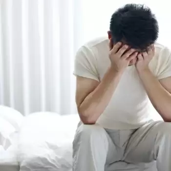 बढ़ते उम्र के साथ बढ़ती है पुरुषों में सेक्स समस्याएं, जाने आसान उपचार