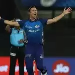 प्लेऑफ की रेस से बाहर हुई CSK, मुंबई इंडियंस के हाथों शर्मनाक शिकस्त