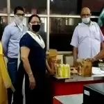 अब गांवों में घर-घर तक सस्ती दरों पर सेनेटाइजर पहुंचाएंगे पोस्टमैन